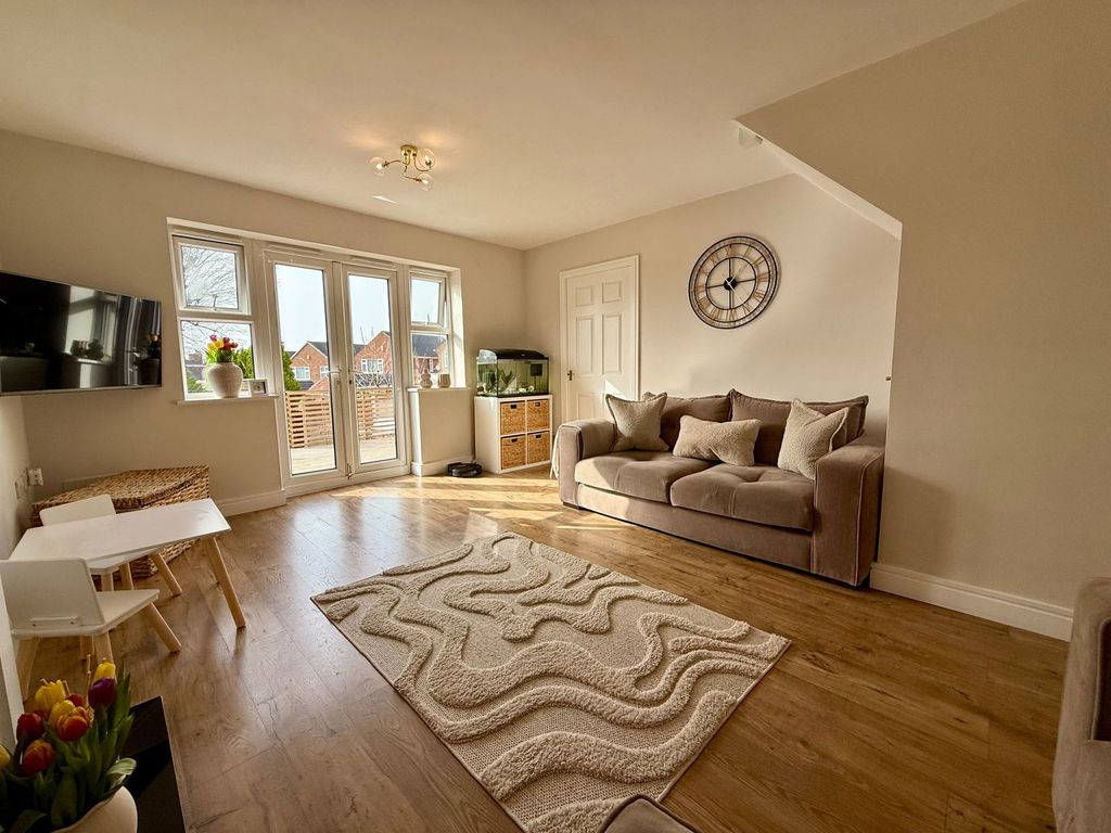 Property photo 3 of 16