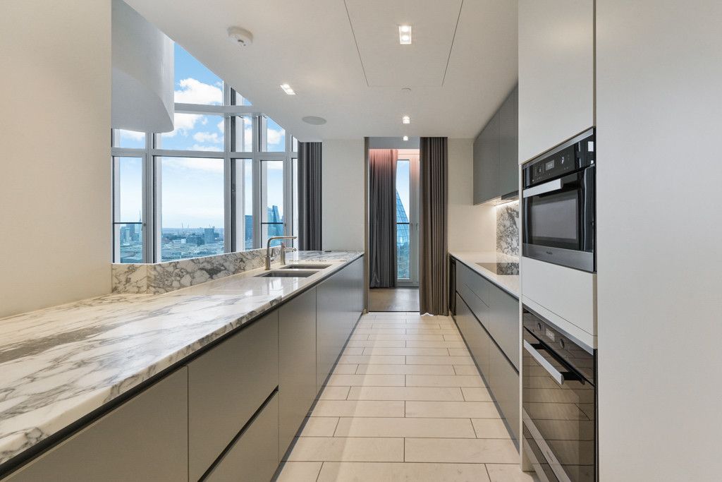 Property photo 3 of 25