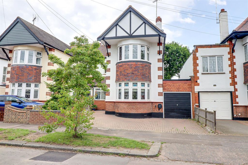Property photo 1 of 26