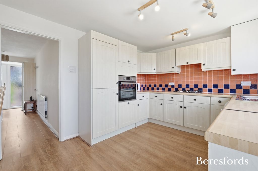 Property photo 3 of 24 Picture No. 06