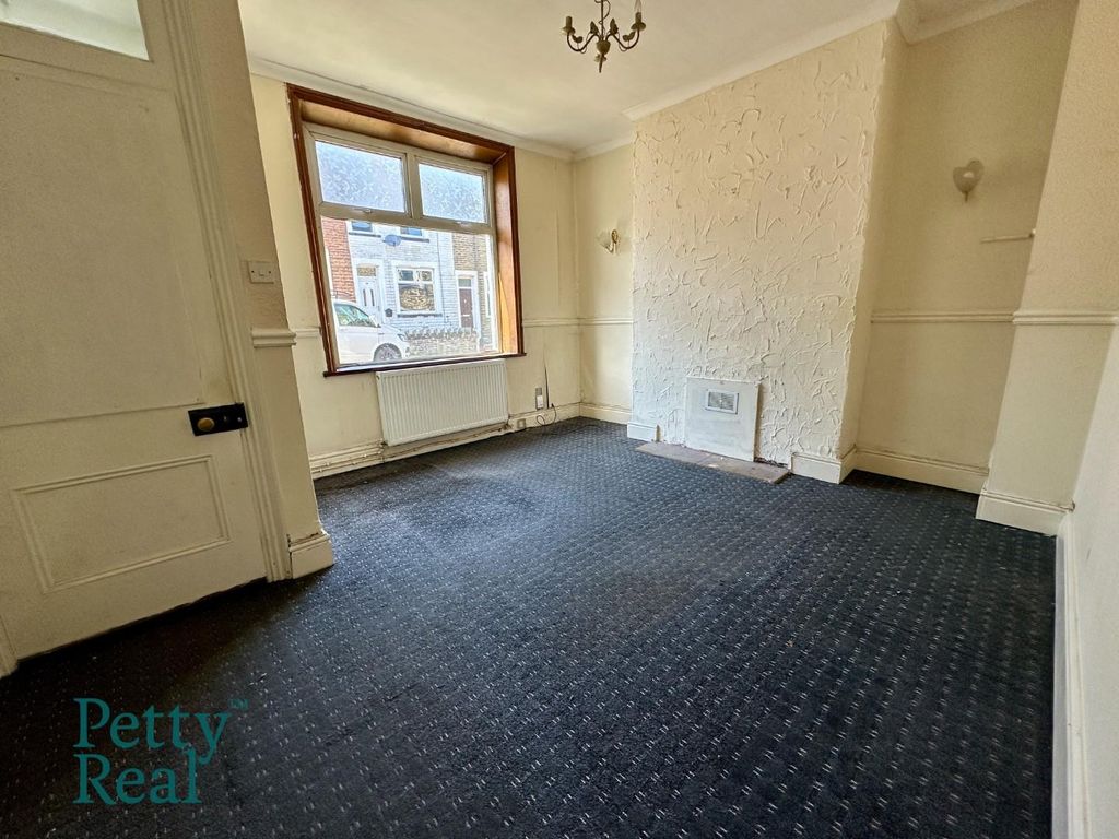 Property photo 2 of 10 2505E878-B67C-4Bfd-9189-25D432330217.Jpeg