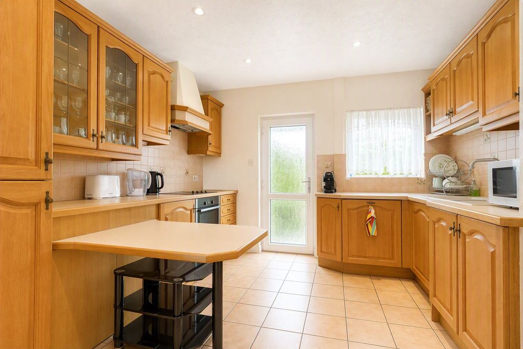 Property photo 1 of 9 Picture No. 14