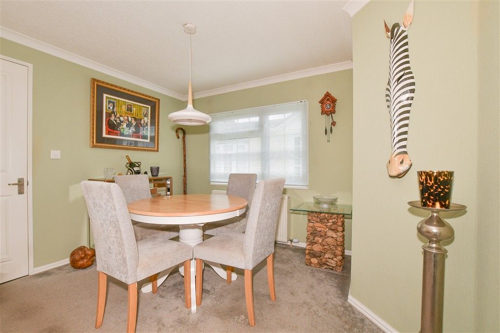 Property photo 3 of 10 Kitchen/Diner