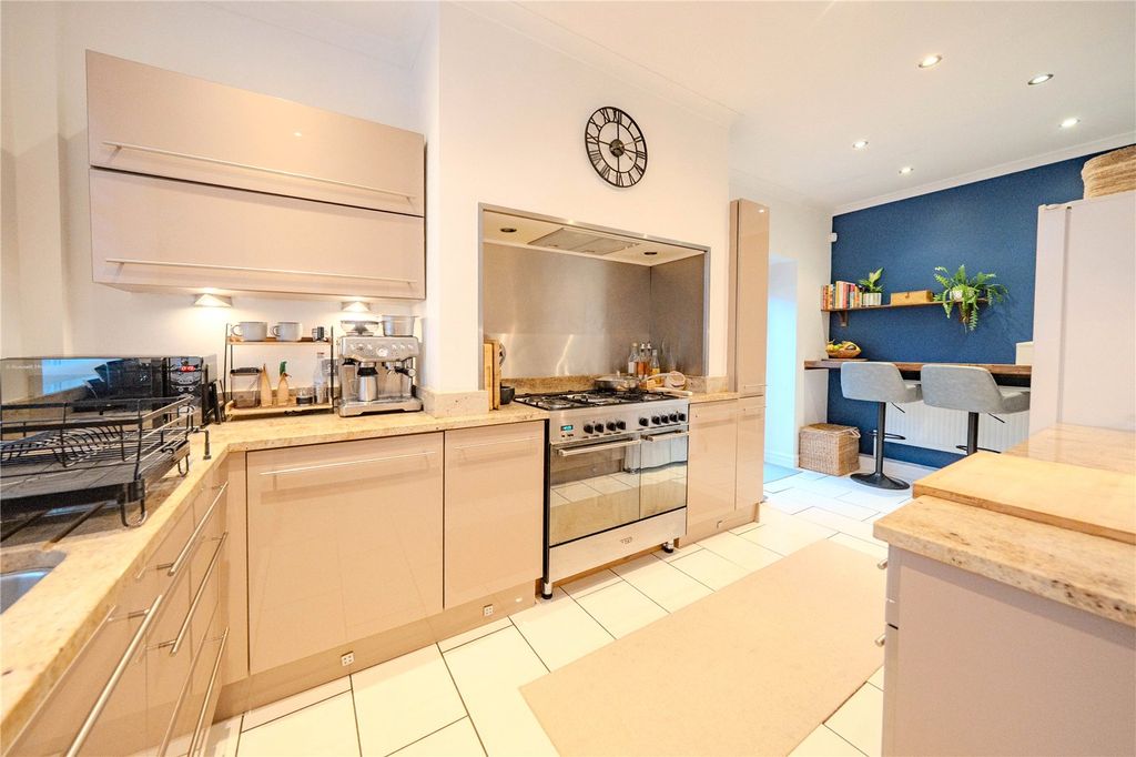 Property photo 3 of 21 Picture No. 3