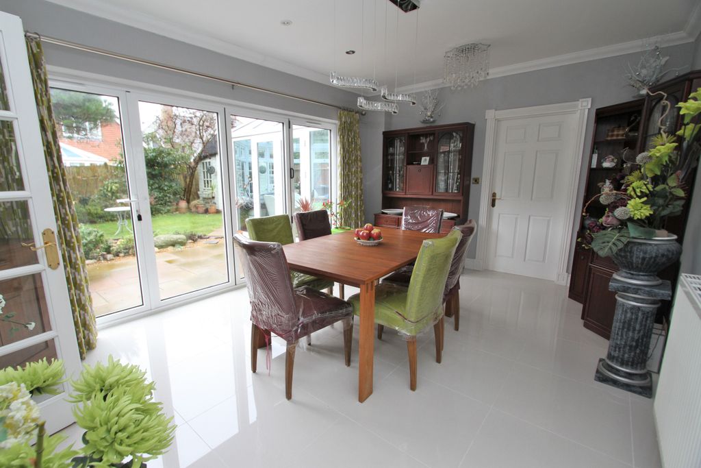 Property photo 3 of 26