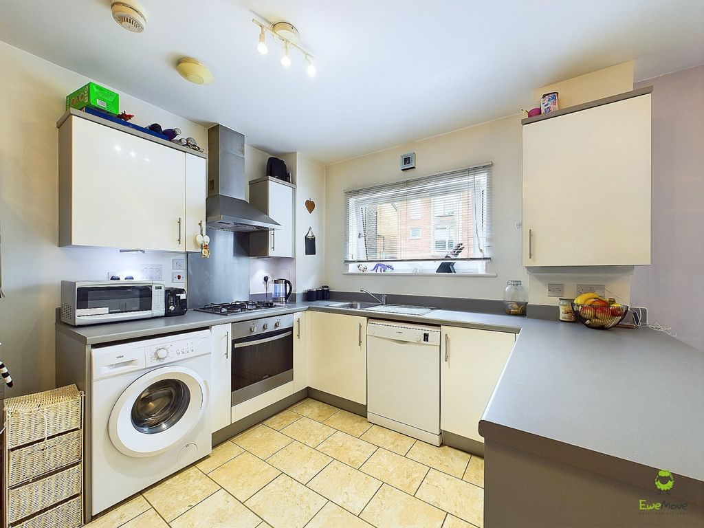 Property photo 2 of 13 Presented By Clinton At Ewemove Bexleyheath And Da