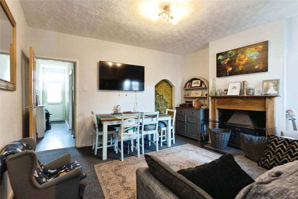 Property photo 3 of 12 Picture No. 27