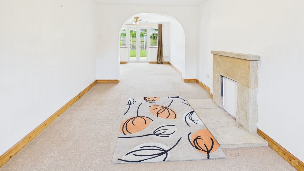 Property photo 2 of 18 Photo 2