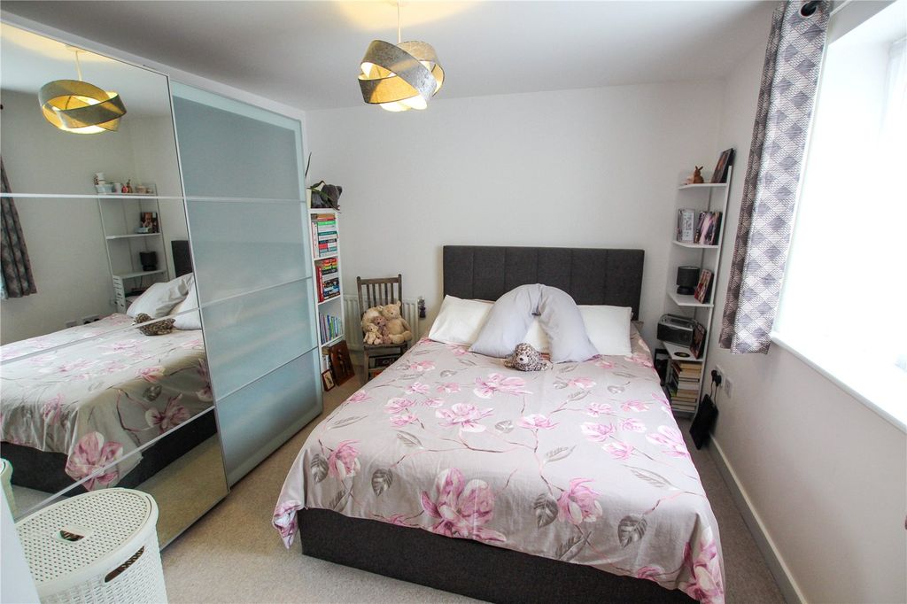 Property photo 3 of 14 Bedroom.