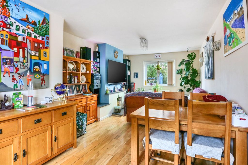 Property photo 2 of 22 Picture No. 02