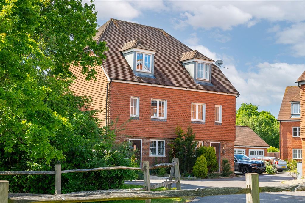 Property photo 1 of 14 2 Little Meadow Externals-9.Jpg