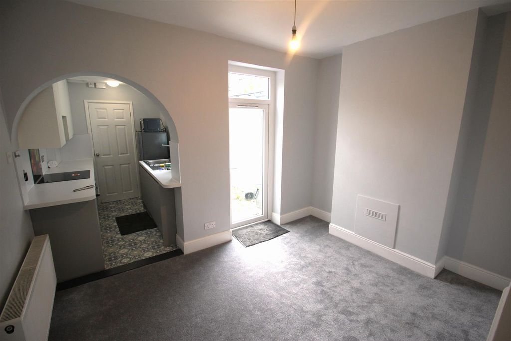 Property photo 3 of 9 Img_2395.Jpg