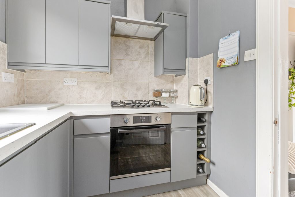 Additional image 6 of 1 bed flat for sale44 Longstone Crescent, Edinburgh EH14