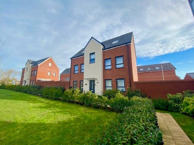 Property photo 1 of 18 Exterior