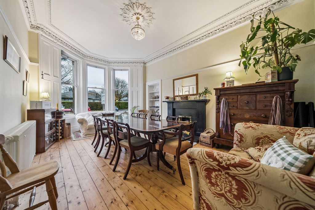 Property photo 3 of 38