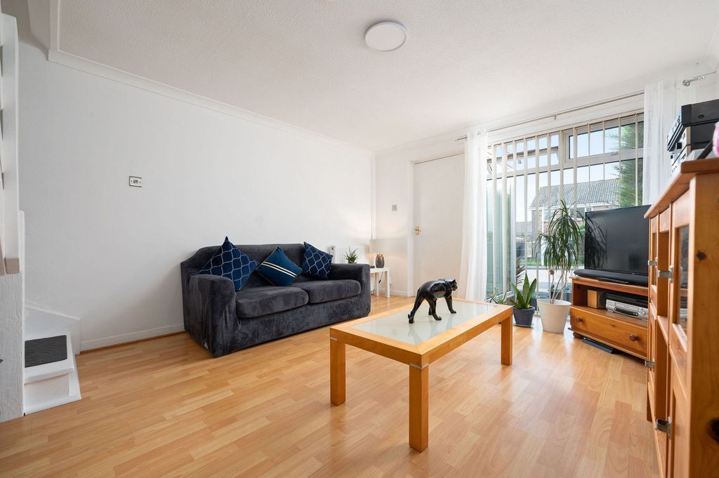 Property photo 2 of 19