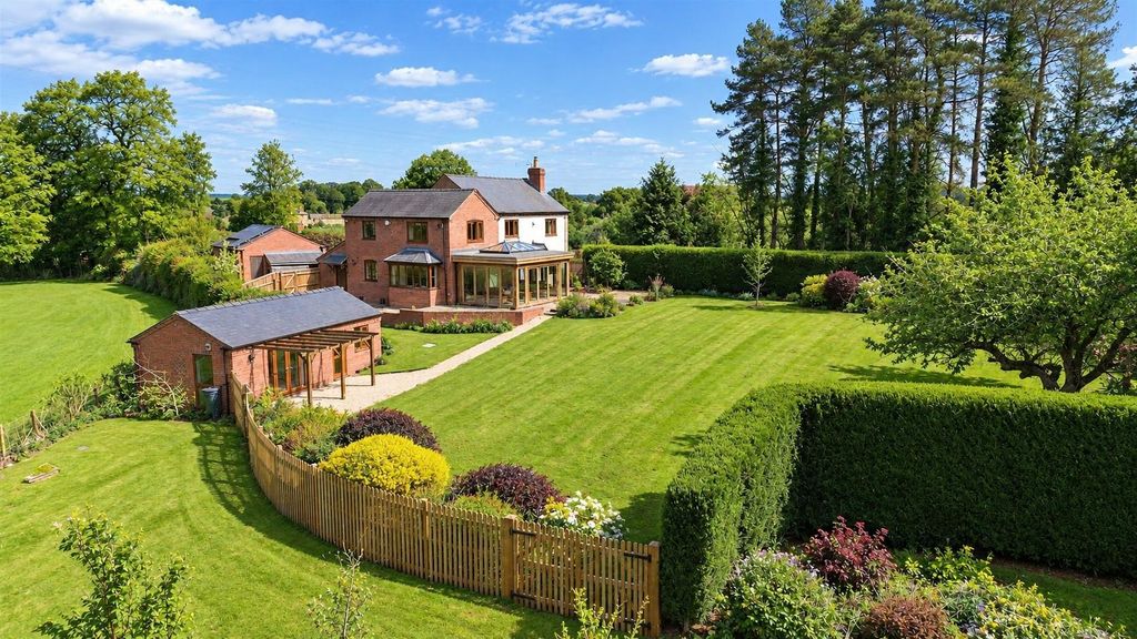 Property photo 1 of 34