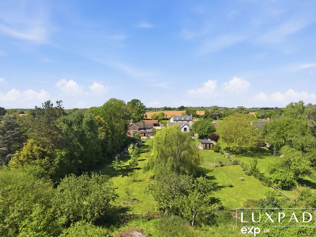 Property photo 3 of 48