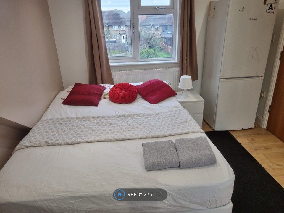 Property photo 1 of 3