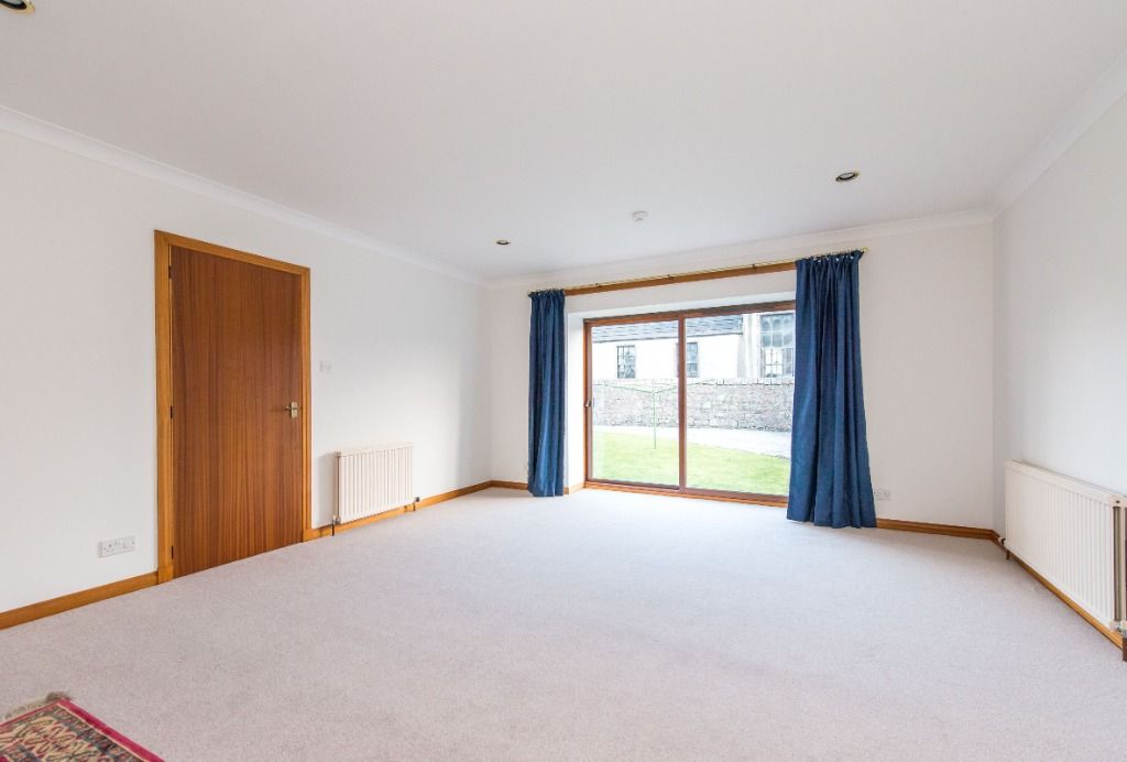 Property photo 3 of 28 Photo 3