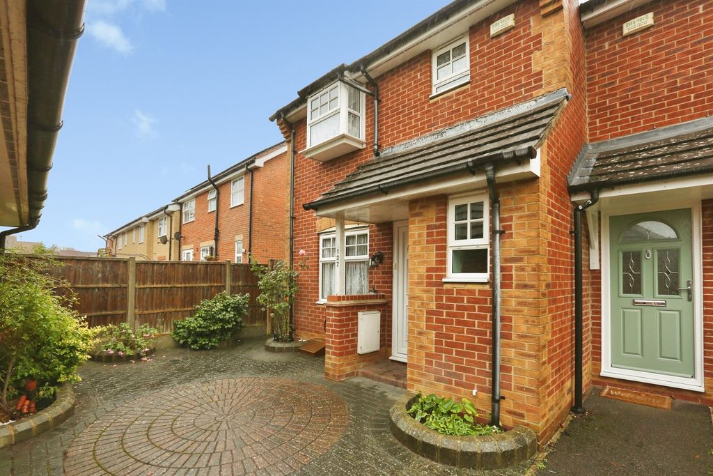 Property photo 2 of 13
