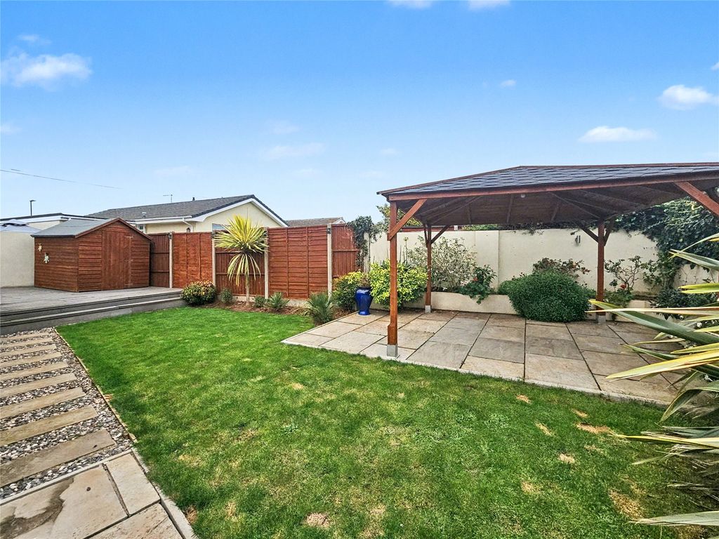 Property photo 2 of 25 2 - Picture No. 14