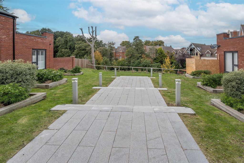 Property photo 2 of 20 Dsc_2894 Copy.Jpg