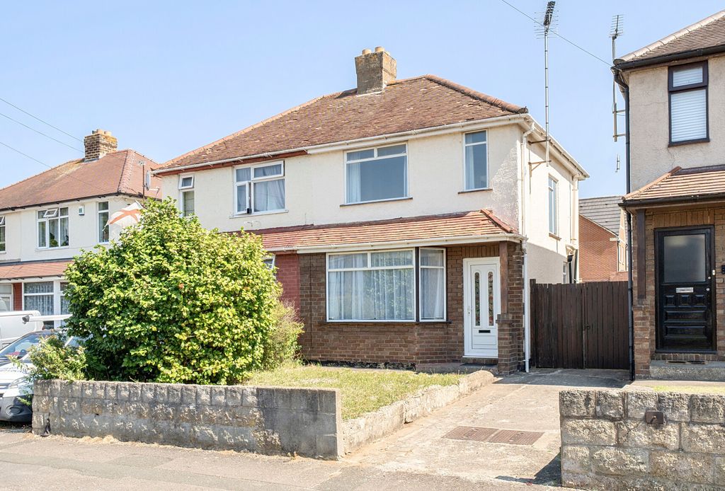 Property photo 1 of 18 1486951-19-6A4E66...