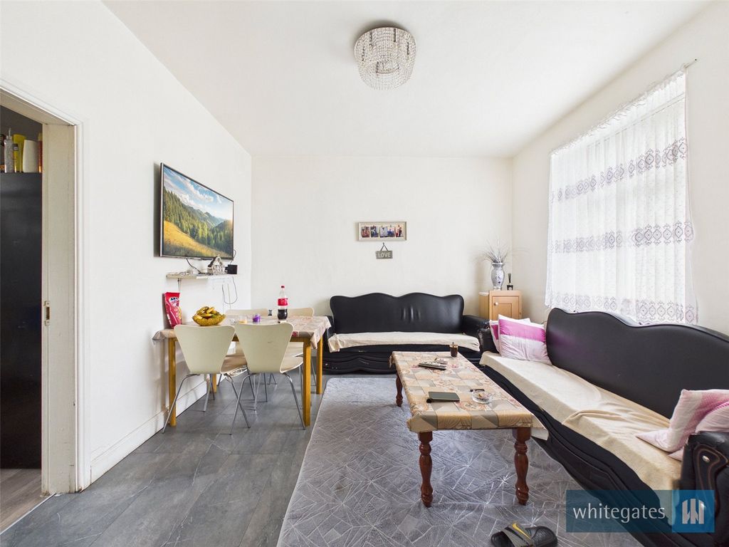 Property photo 3 of 13 Picture No. 02