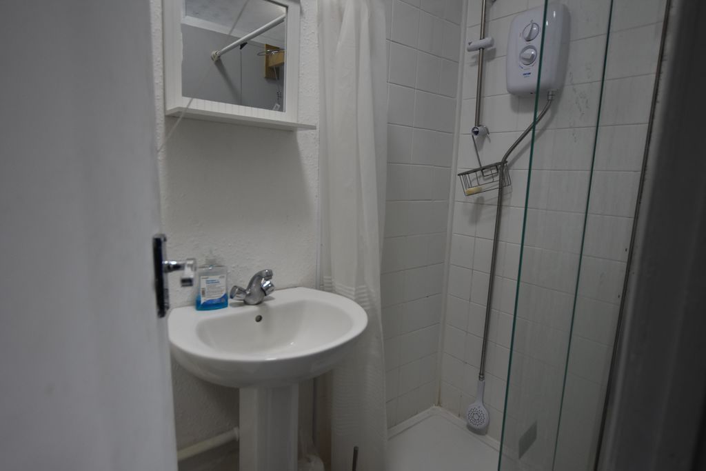 Property photo 2 of 9 Photo 1