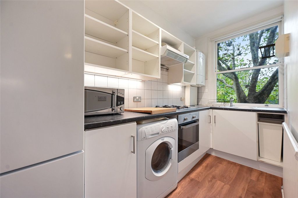 Property photo 3 of 9 Picture No. 15