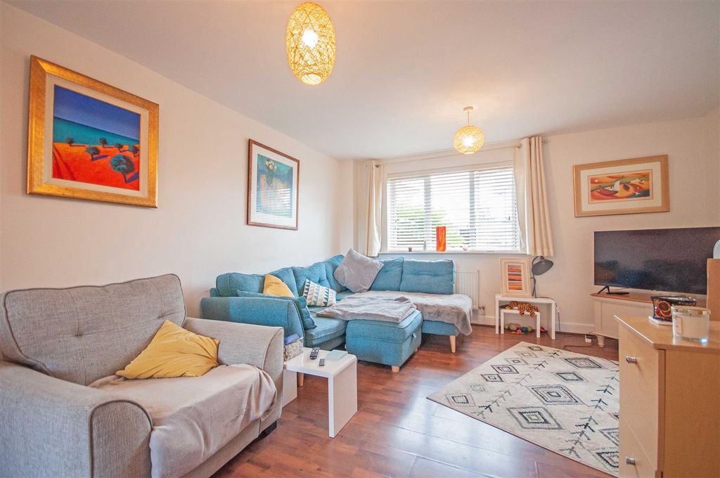 Property photo 3 of 7 L2.Jpg