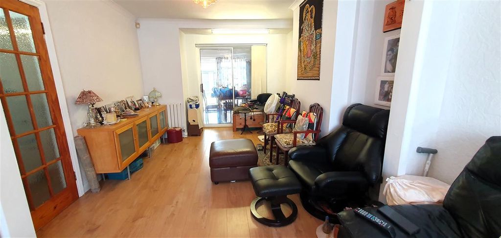 Property photo 3 of 14