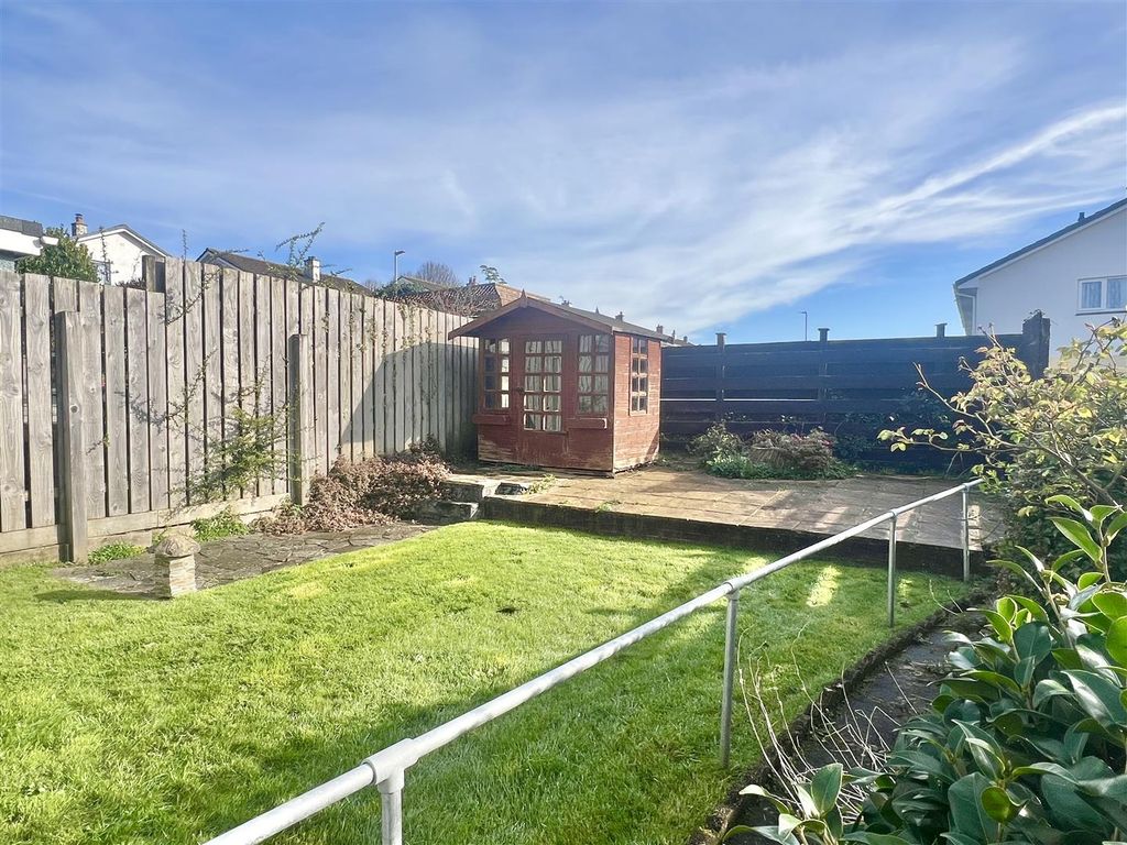 Property photo 3 of 19