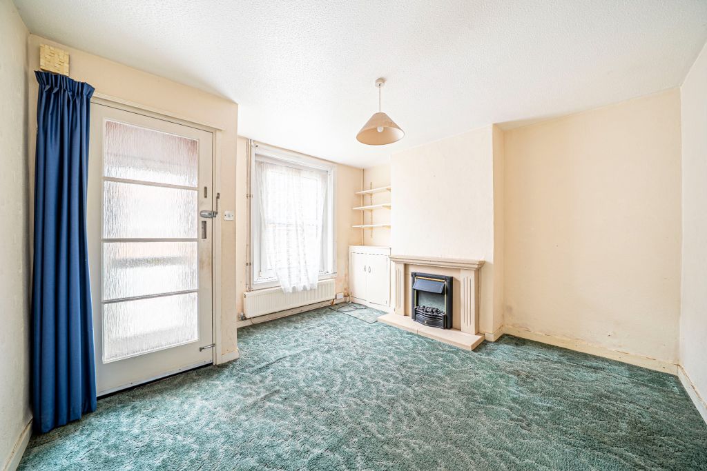 Property photo 3 of 22