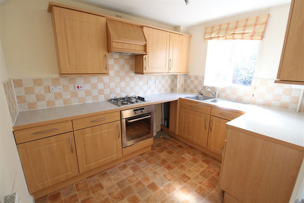 Property photo 2 of 11