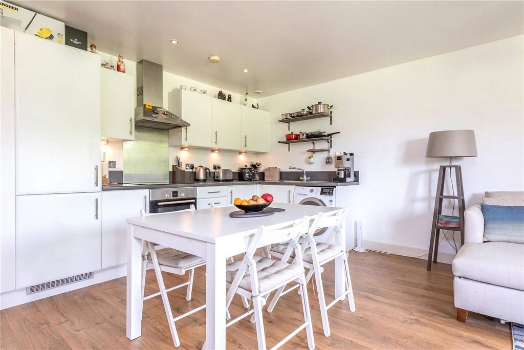 Property photo 2 of 8 Reception Room