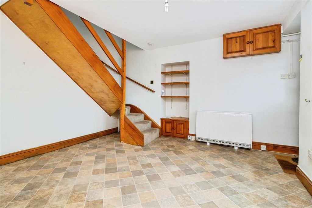 Property photo 3 of 12 Picture No. 12