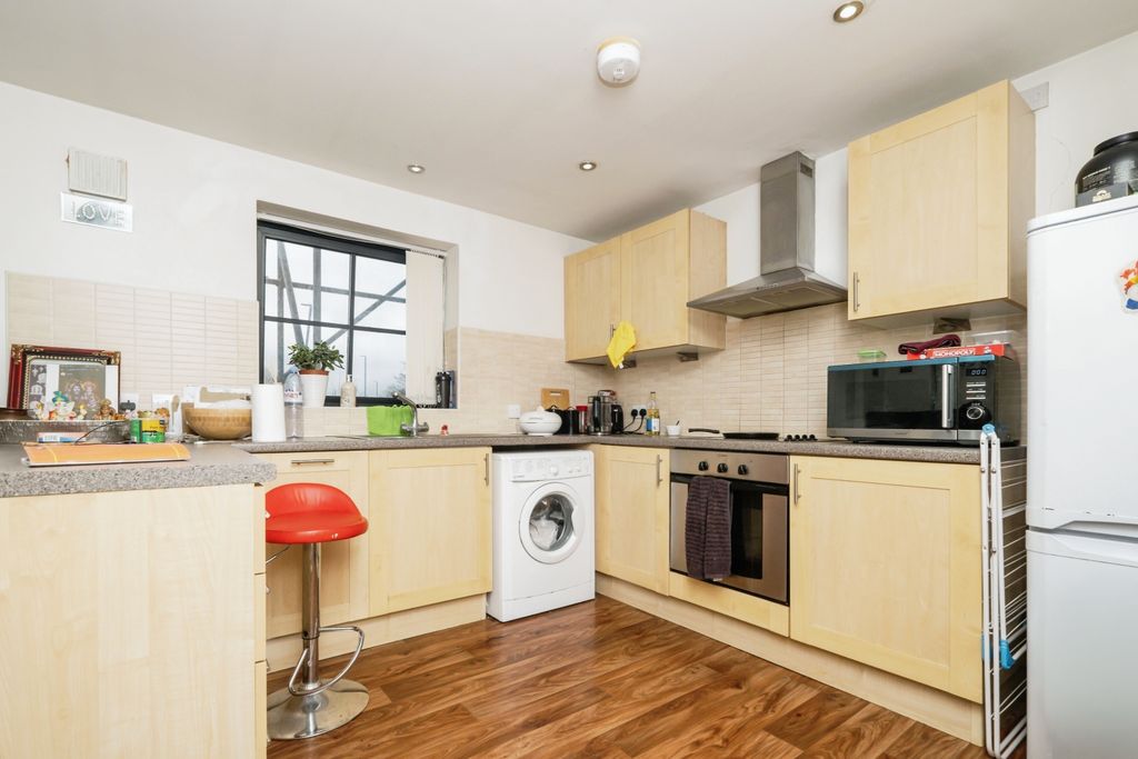 Property photo 2 of 13