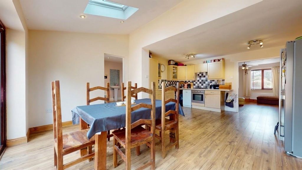 Property photo 1 of 22 E2.Jpg