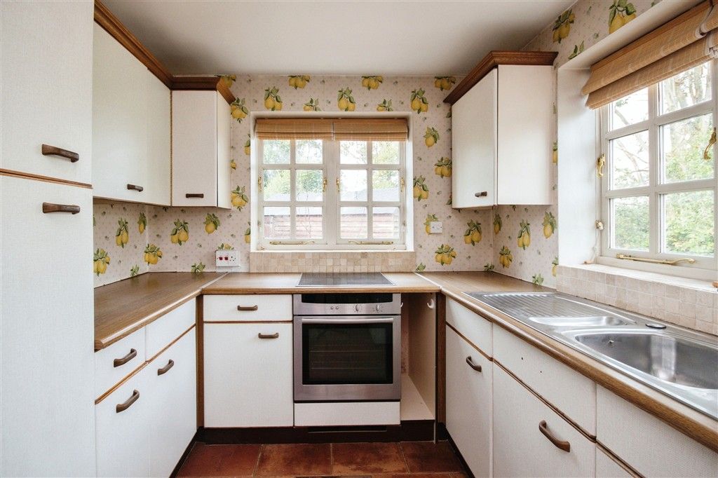 Property photo 2 of 18