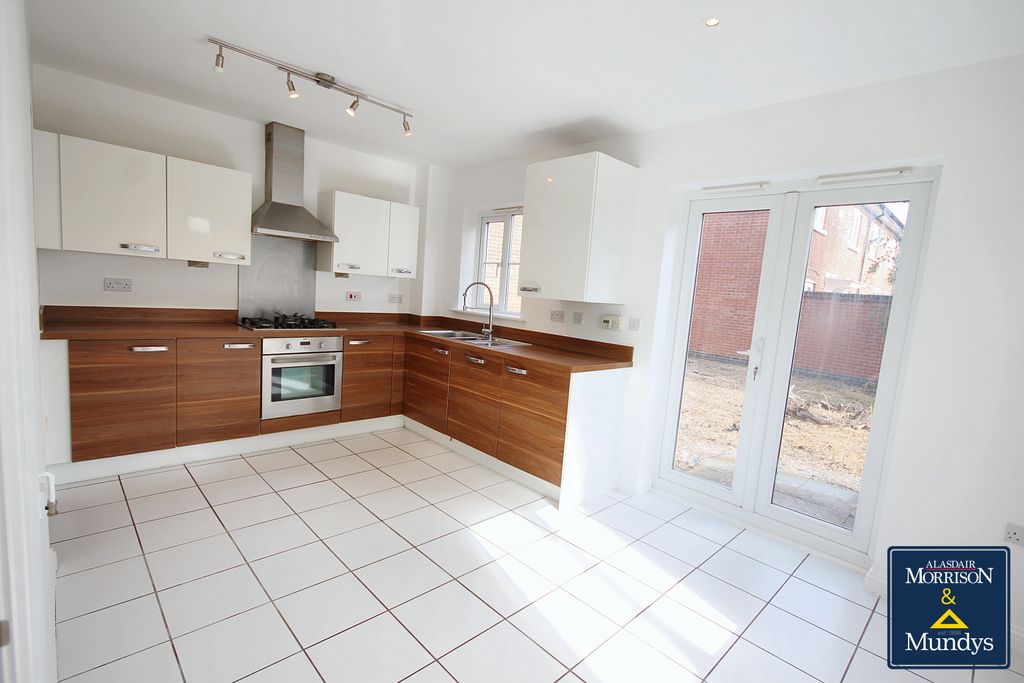 Property photo 2 of 14 Kitchen Diner