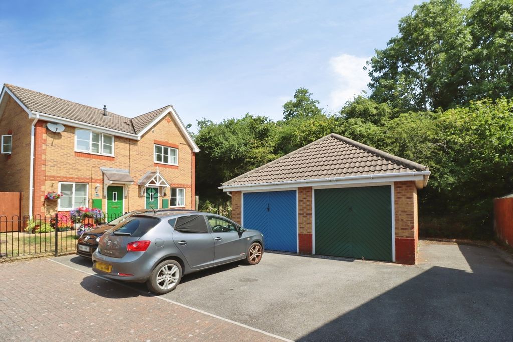 Property photo 1 of 15 Pbox-Img.Jpg