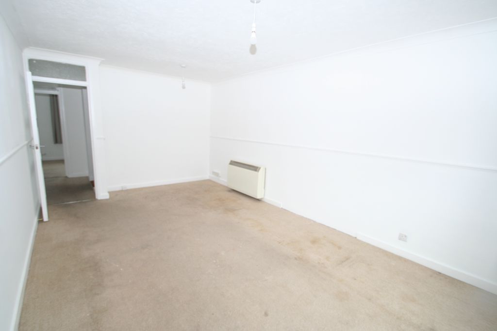 Property photo 3 of 9 Photo 5