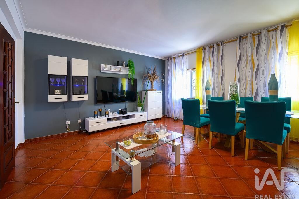 Property photo 1 of 38