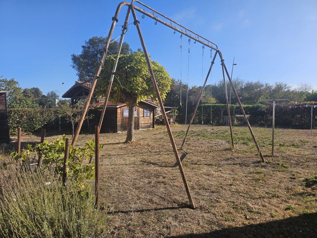 Property photo 3 of 6