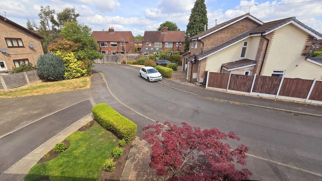Property photo 2 of 22
