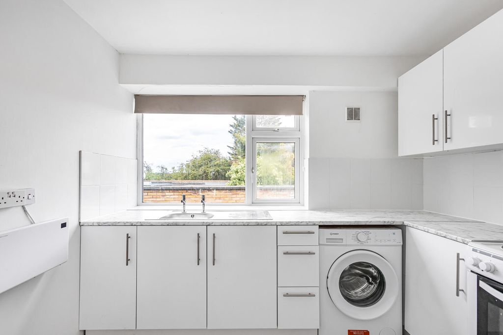 Property photo 3 of 13 Kitchen