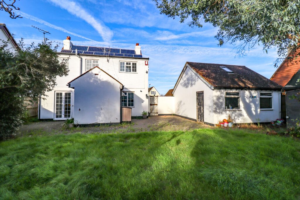 Property photo 3 of 22