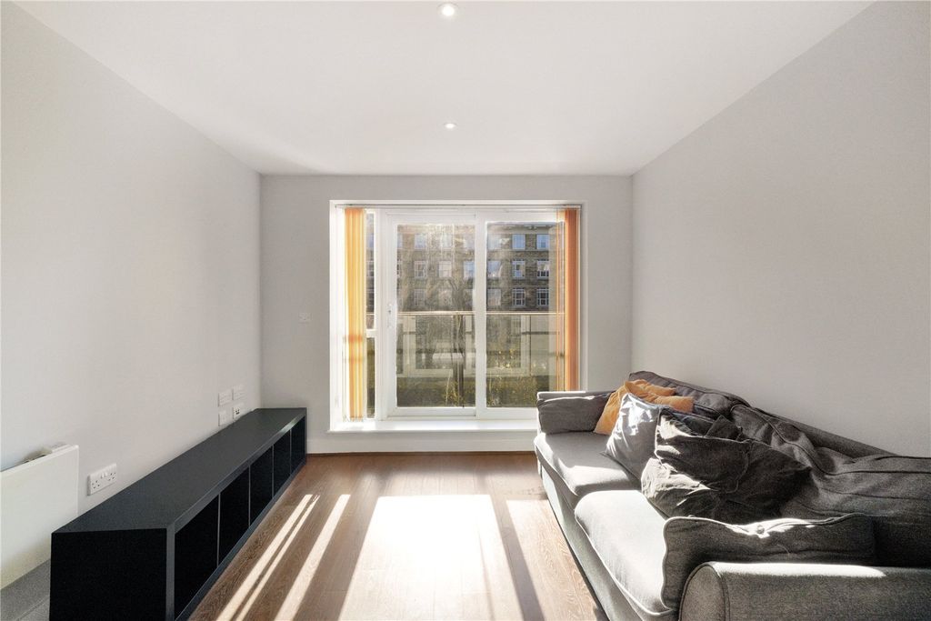 Property photo 1 of 18 Picture No. 25